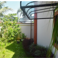 linda casa com piscina