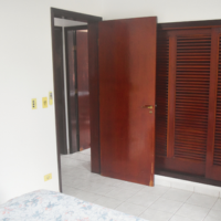 linda casa com piscina