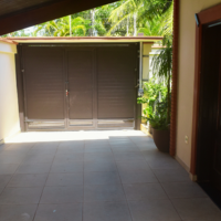 linda casa com piscina